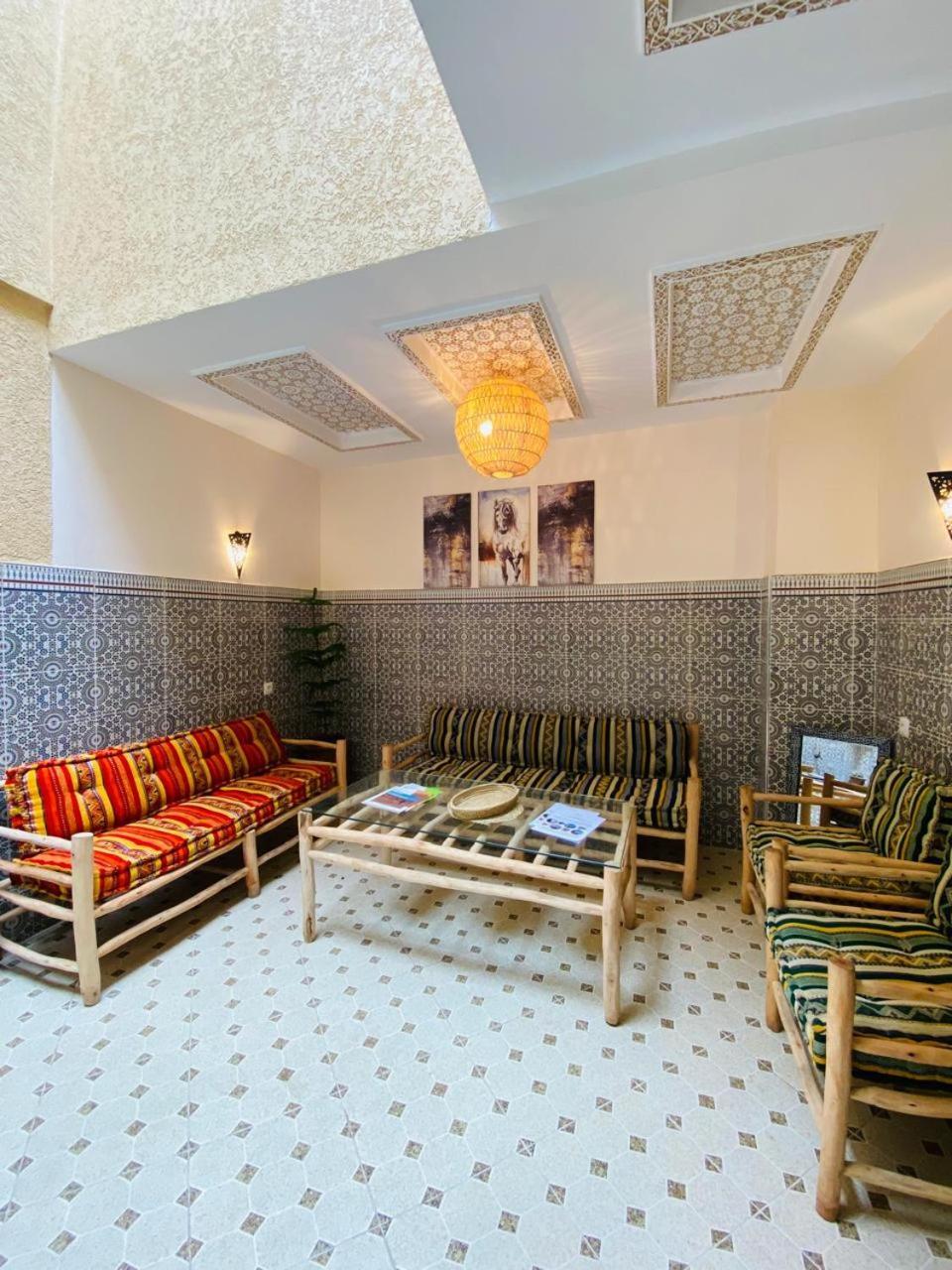 Private Riad 3Ch Salon, Terrasse Avec Jacuzzi , A Jemaa El Fna Marrakesch Exterior foto