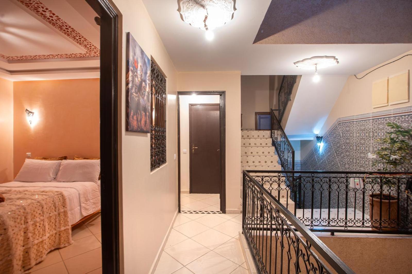 Private Riad 3Ch Salon, Terrasse Avec Jacuzzi , A Jemaa El Fna Marrakesch Exterior foto